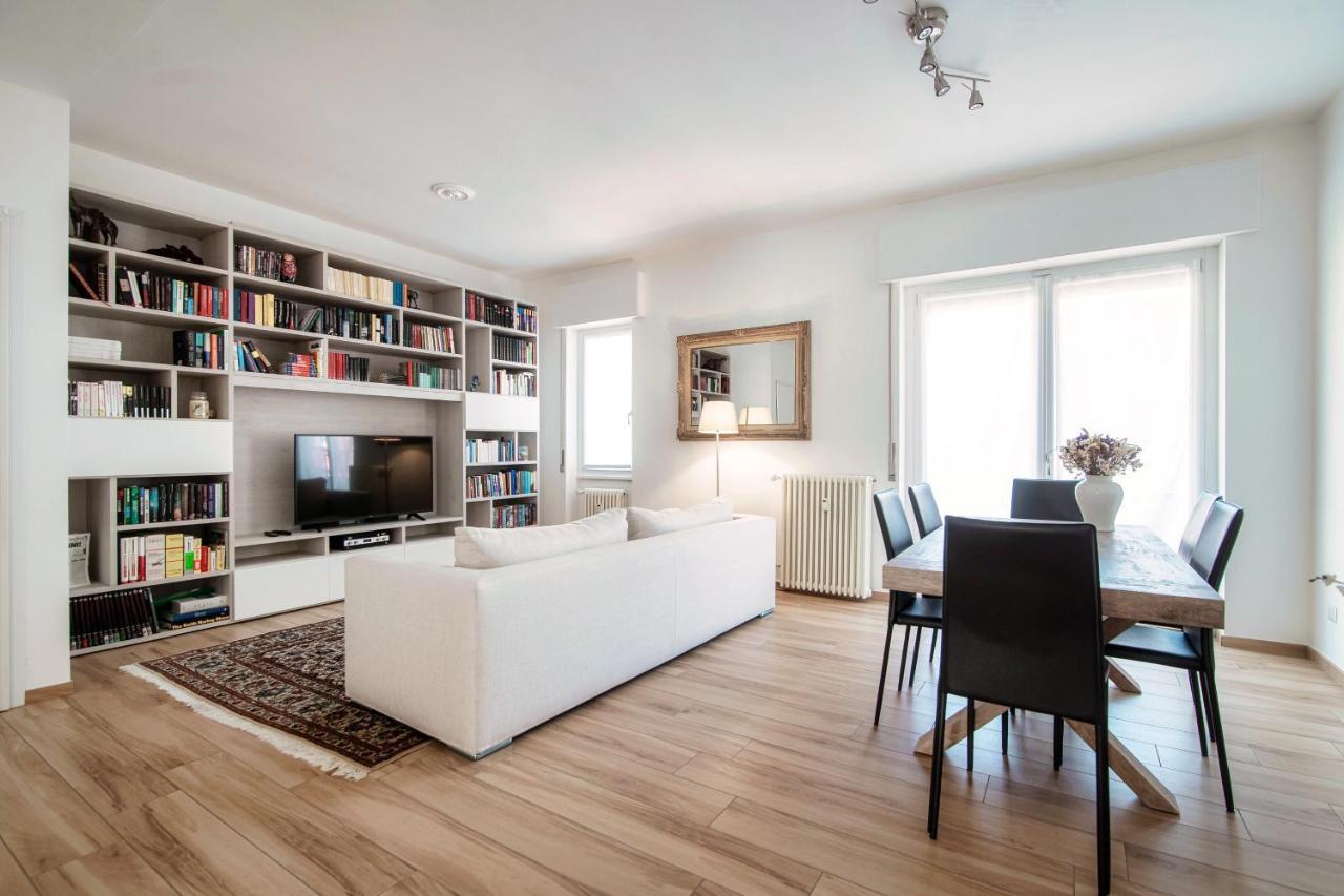 Апартаменты Piazza Roma - The House Of Travelers Комо Экстерьер фото