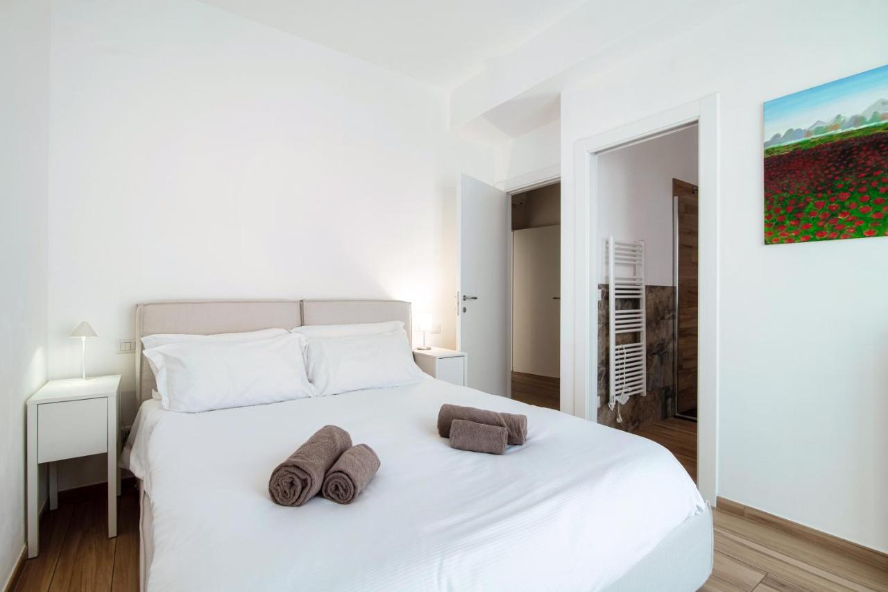 Апартаменты Piazza Roma - The House Of Travelers Комо Экстерьер фото