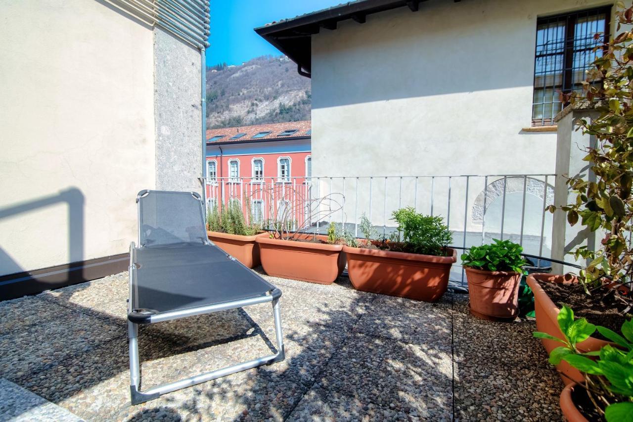 Апартаменты Piazza Roma - The House Of Travelers Комо Экстерьер фото