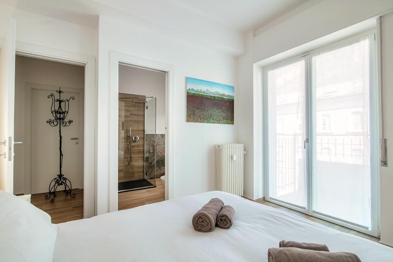Апартаменты Piazza Roma - The House Of Travelers Комо Экстерьер фото